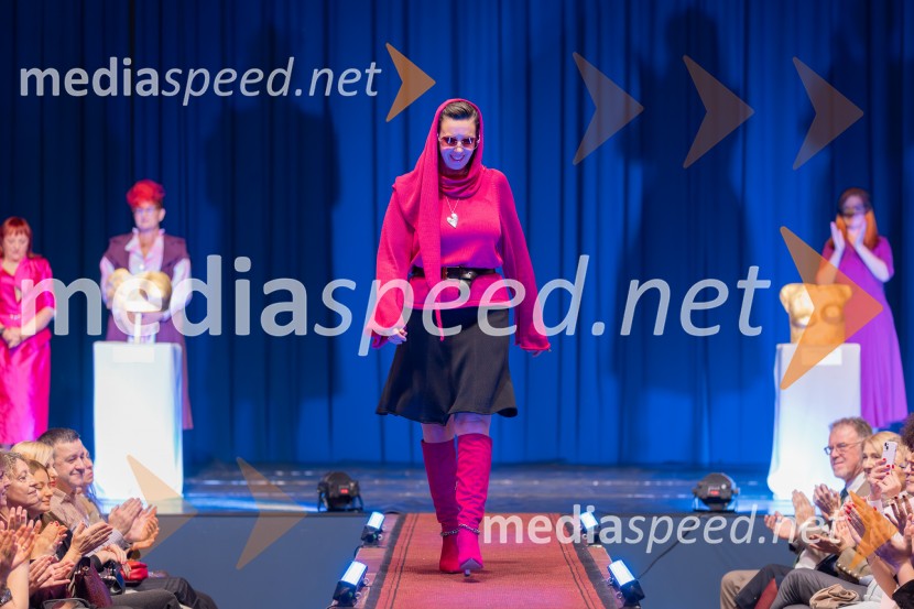 Roza oktober in moška moda, humanitarn modna revija