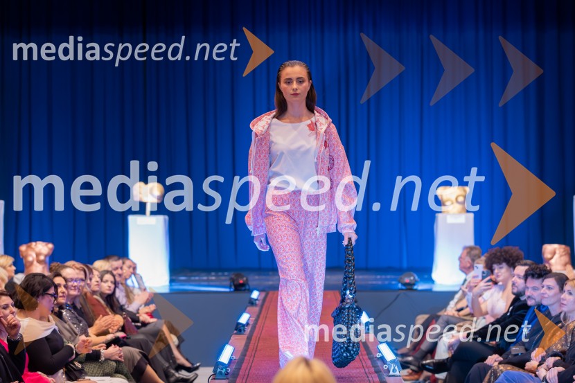 Roza oktober in moška moda, humanitarn modna revija