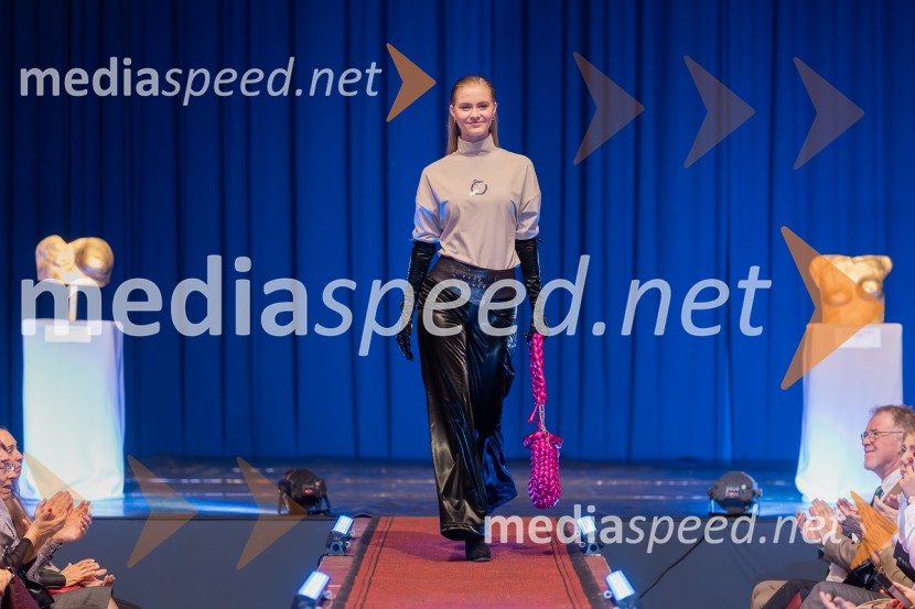 Roza oktober in moška moda, humanitarn modna revija