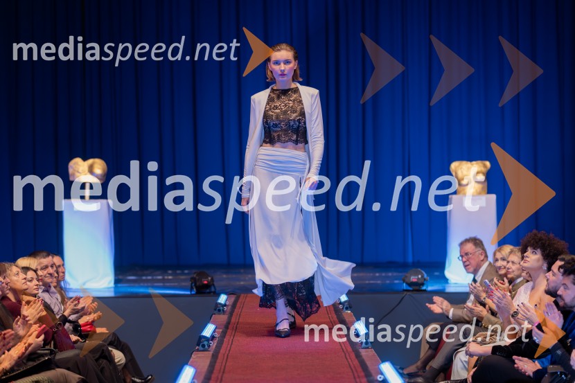 Roza oktober in moška moda, humanitarn modna revija