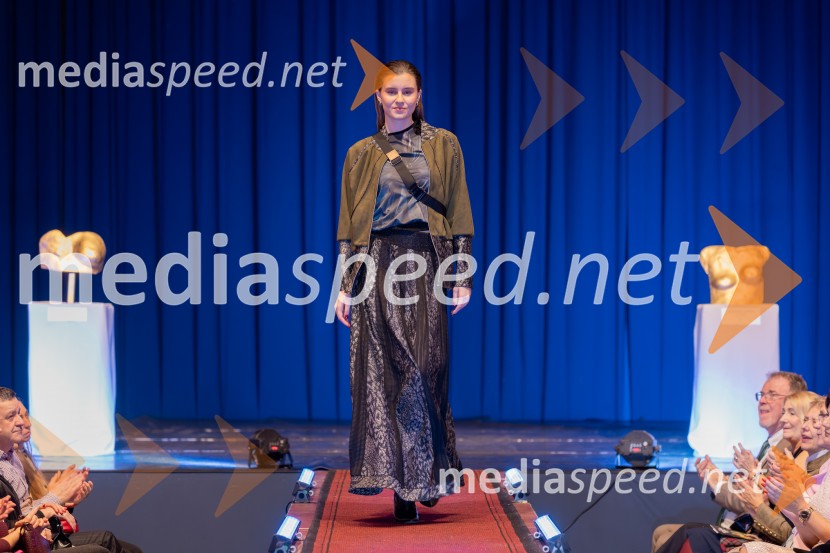  Nina  Polanec, 28. Vinska kraljica Slovenije 2025;  ... Roza oktober in moška moda, humanitarn modna revija