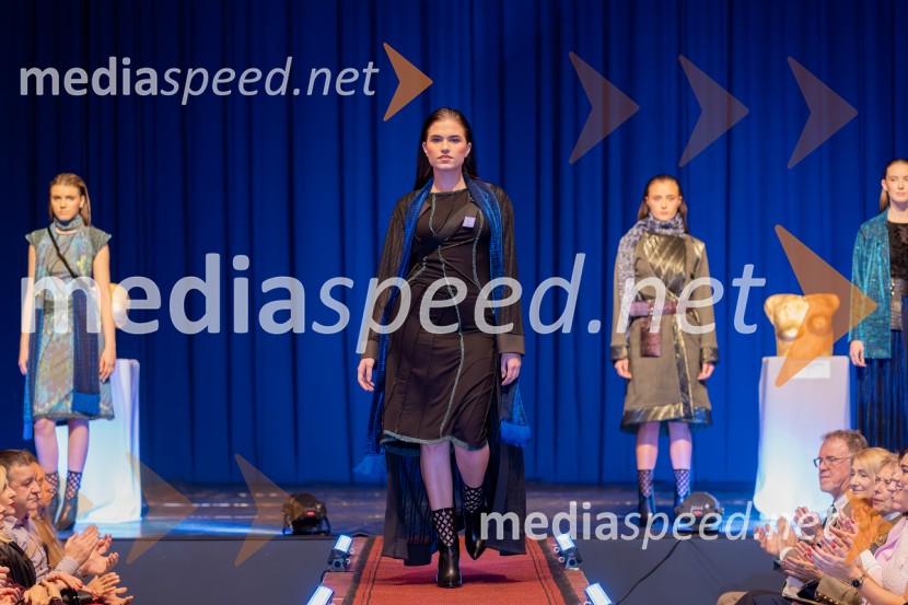 Roza oktober in moška moda, humanitarn modna revija