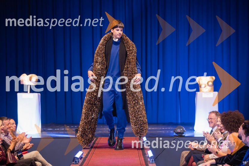 Roza oktober in moška moda, humanitarn modna revija