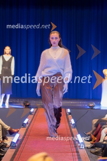 Roza oktober in moška moda, humanitarn modna revija