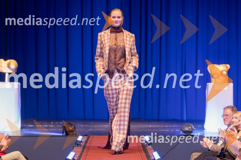 Roza oktober in moška moda, humanitarn modna revija