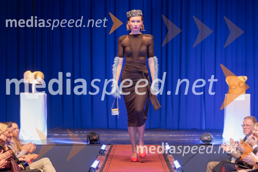 Roza oktober in moška moda, humanitarn modna revija