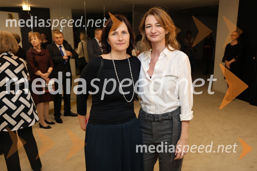  ... ;  Maja Borin, dramaturginja