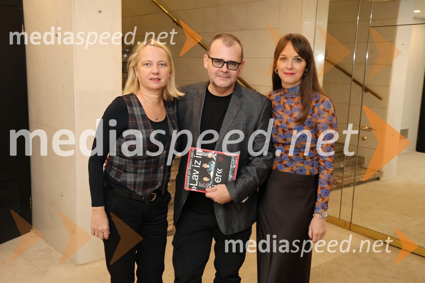  Jasmina Leskovar, SNG Maribor;  Alan Kavčič, predstavnik za odnose z javnostmi SNG Maribor;  Špela Lešnik, producentka Drame SNG Maribor