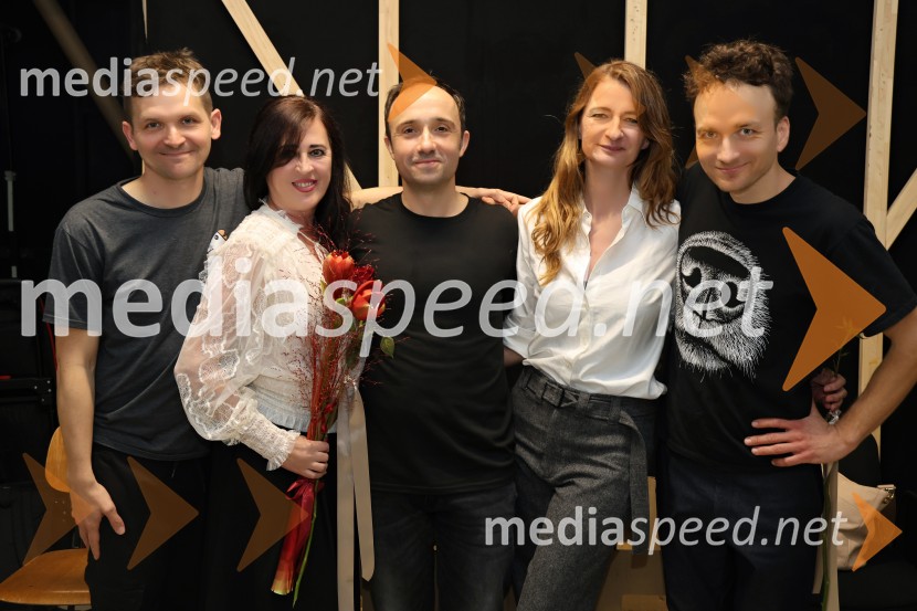  Matevž Biber, igralec;  Cleopatra Purice, baletna plesalka, koreografinja;  Nejc Ropret, igralec;  Maja Borin, dramaturginja;  Matija Stipanič, igralec