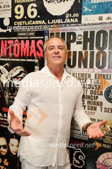 VIli Resnik s prijatelji - 30 let glasbene kariere