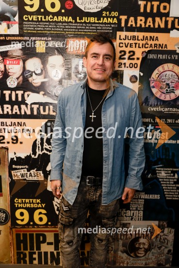 VIli Resnik s prijatelji - 30 let glasbene kariere