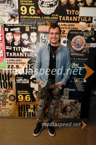 VIli Resnik s prijatelji - 30 let glasbene kariere