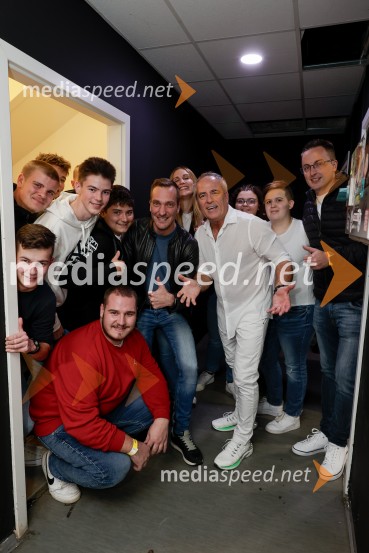 VIli Resnik s prijatelji - 30 let glasbene kariere