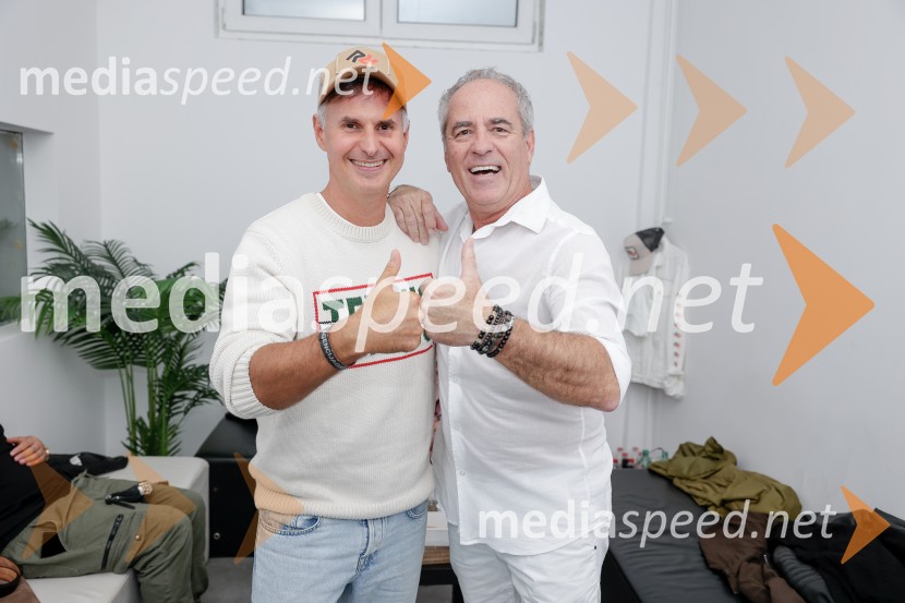 VIli Resnik s prijatelji - 30 let glasbene kariere