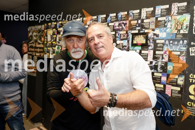 VIli Resnik s prijatelji - 30 let glasbene kariere