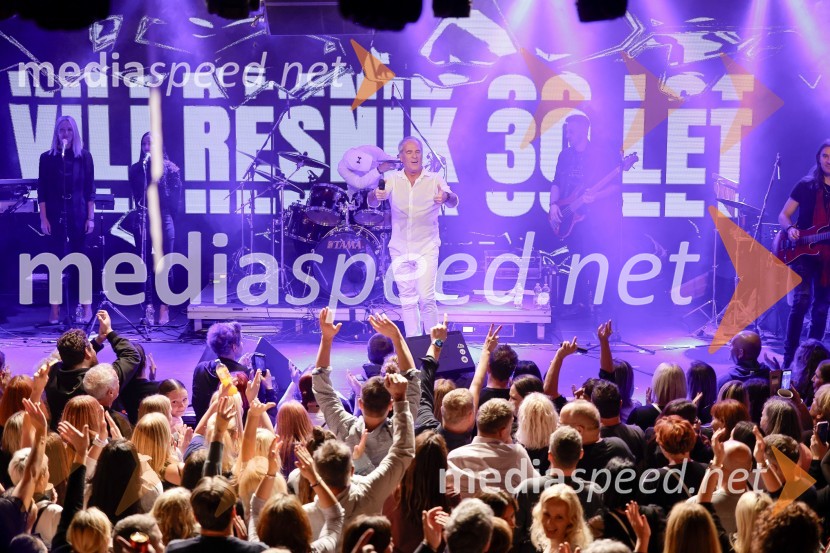 VIli Resnik s prijatelji - 30 let glasbene kariere