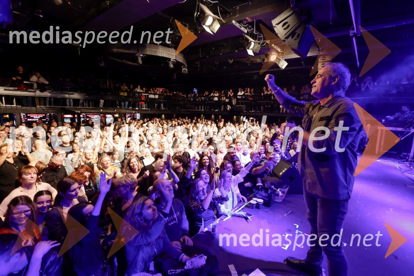 VIli Resnik s prijatelji - 30 let glasbene kariere