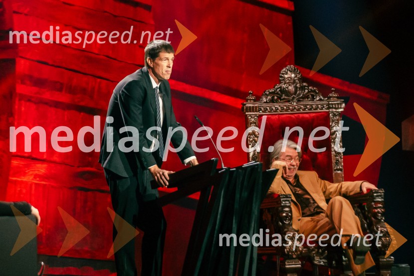  Goran Vojnović, pisatelj, kolumnist, režiser;  Robert Pešut - Magnifico, glasbenikNa žaru z Ladom Bizovičarjem, Magnifico