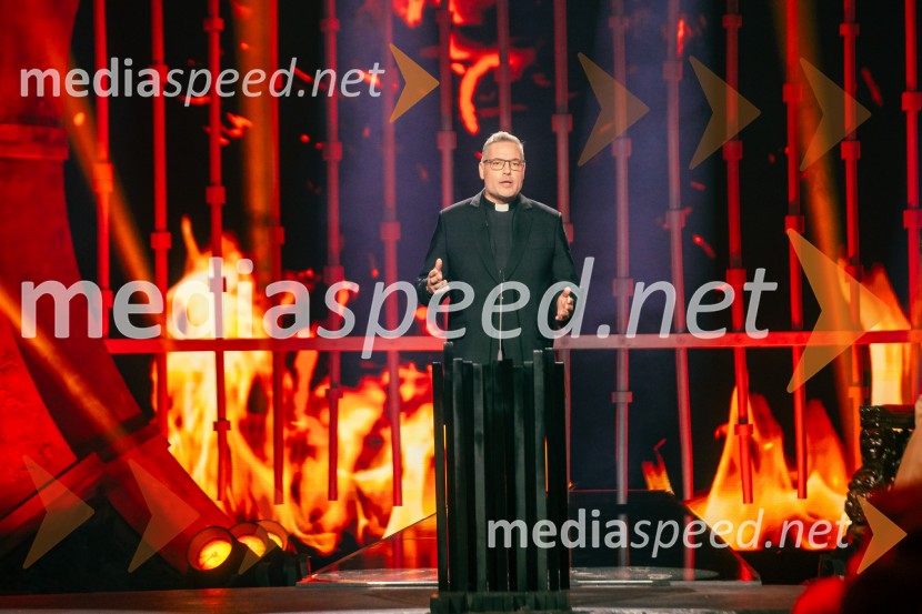  Klemen  Balažič, duhovnikNa žaru z Ladom Bizovičarjem, Magnifico