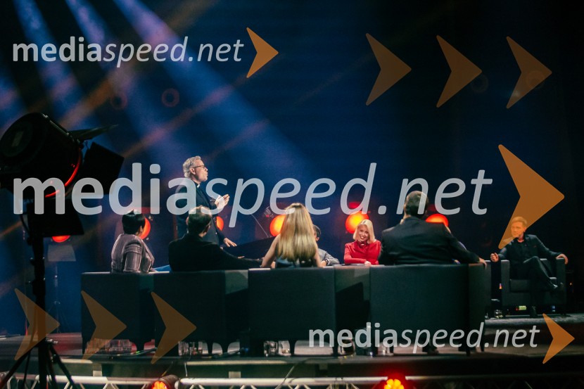 Na žaru z Ladom Bizovičarjem, Magnifico