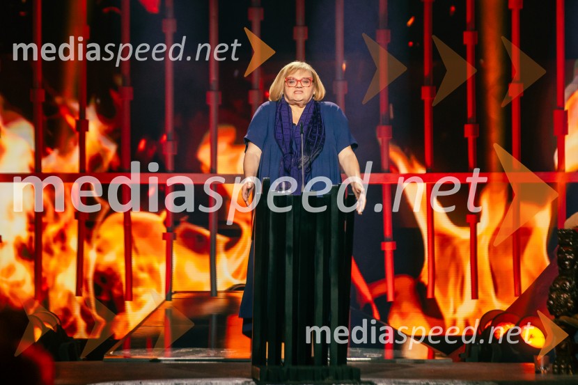  Desa Muck, voditeljica, pisateljicaNa žaru z Ladom Bizovičarjem, Magnifico