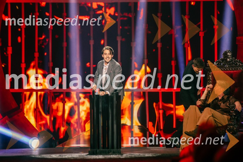  Bojan Cvjetićanin, Joker Out;  Robert Pešut - Magnifico, glasbenikNa žaru z Ladom Bizovičarjem, Magnifico