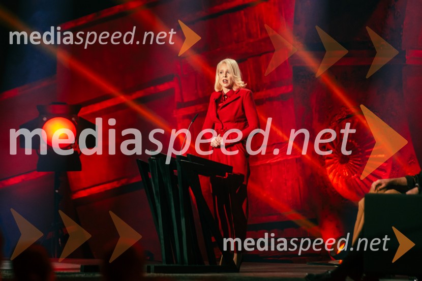 mag. Urška Klakočar Zupančič, predsednica Državnega zbora RS, podpredsednica, Gibanje SvobodaNa žaru z Ladom Bizovičarjem, Magnifico