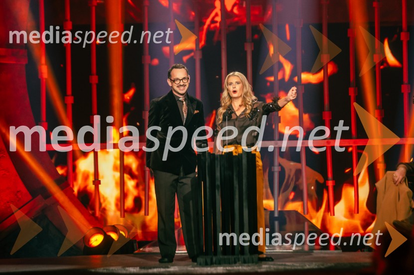  Jože Robežnik,  televizijski voditelj;  Bernarda Žarn, voditeljicaNa žaru z Ladom Bizovičarjem, Magnifico