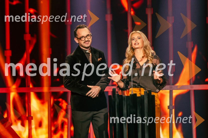  Jože Robežnik,  televizijski voditelj;  Bernarda Žarn, voditeljicaNa žaru z Ladom Bizovičarjem, Magnifico