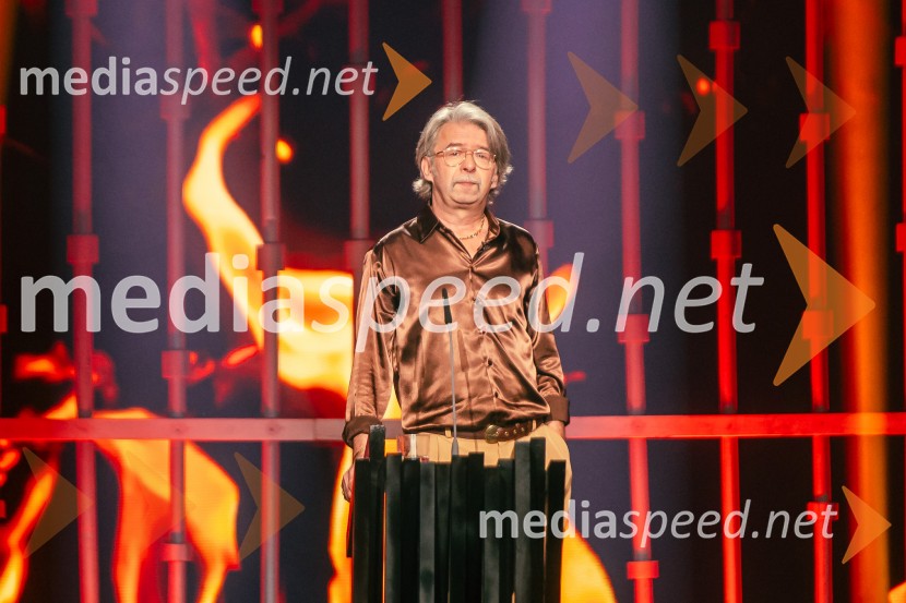  Robert Pešut - Magnifico, glasbenikNa žaru z Ladom Bizovičarjem, Magnifico