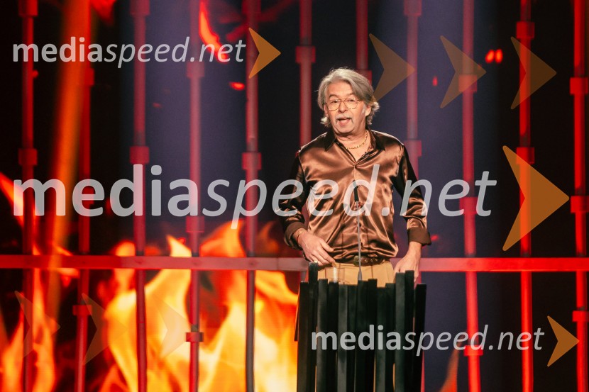  Robert Pešut - Magnifico, glasbenikNa žaru z Ladom Bizovičarjem, Magnifico