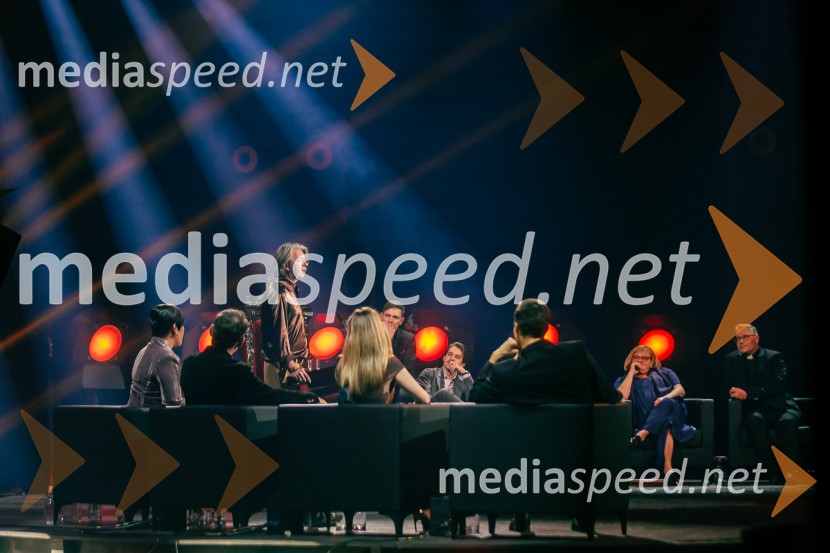 Na žaru z Ladom Bizovičarjem, Magnifico