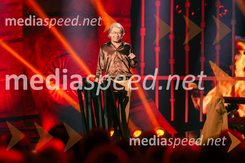  Robert Pešut - Magnifico, glasbenikNa žaru z Ladom Bizovičarjem, Magnifico