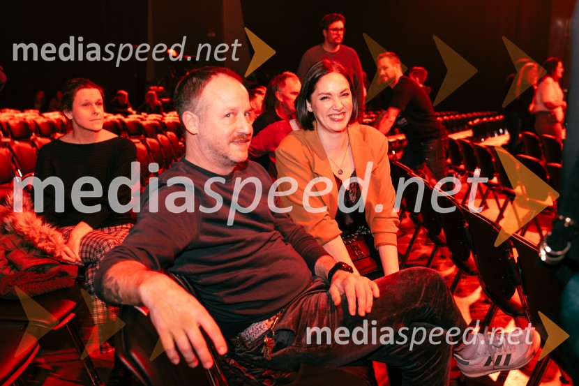 Na žaru z Ladom Bizovičarjem, Magnifico