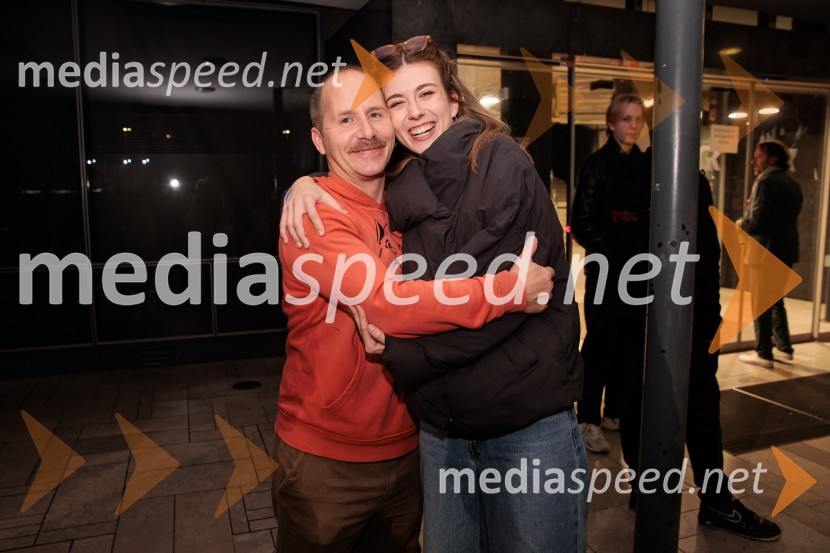  Miha Brajnik, igralec, voditelj;  Mila Peršin, igralkaNa žaru z Ladom Bizovičarjem, Magnifico