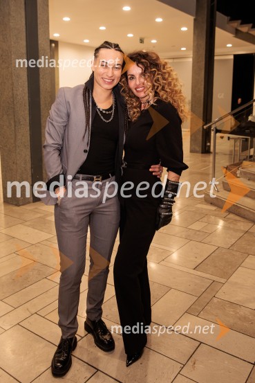  Mia Puhar Rodin - Masayah, pevka;  ... Na žaru z Ladom Bizovičarjem, Magnifico