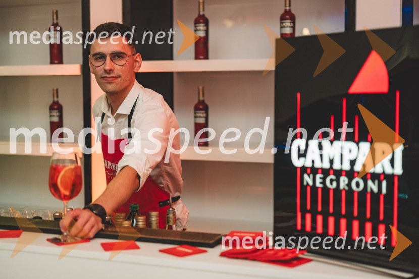 Galerija Emporium v središču prestolnice znova postala oder italijanske elegance