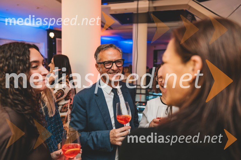 Galerija Emporium v središču prestolnice znova postala oder italijanske elegance