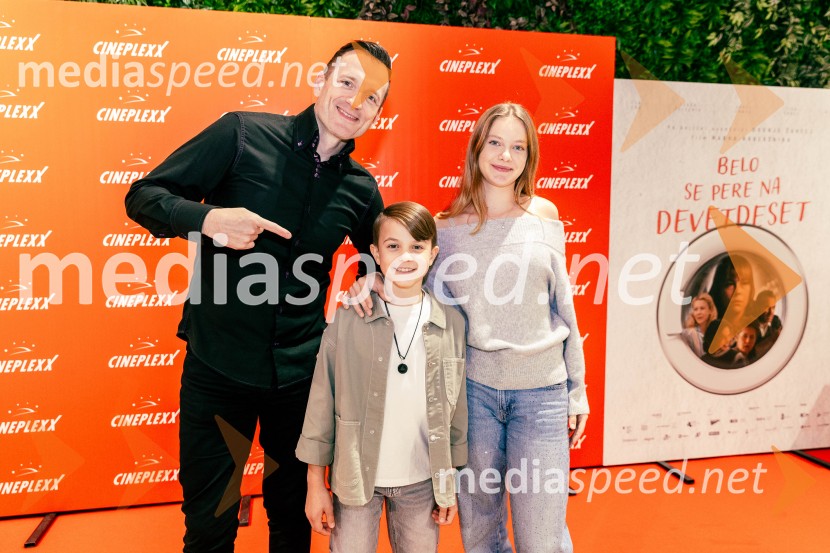  Simon Vadnjal, novinar in glasbenik;  Jaka  Mehle, igralec;  Mei Rabič, igralkaBelo se pere na 90, premiera filma v Cineplexxu