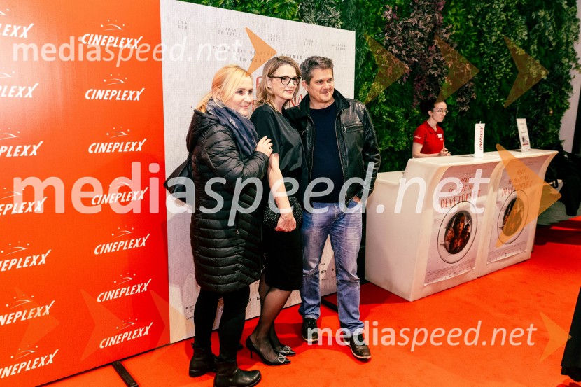  ... ;  Bronja Žakelj, pisateljica;  ... Belo se pere na 90, premiera filma v Cineplexxu