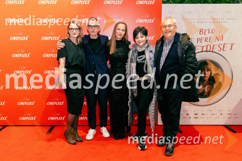  Bronja Žakelj, pisateljica;  Aleš Pavlin, Perfo Production;  Lea Cok, igralka;  ... ;  ... Belo se pere na 90, premiera filma v Cineplexxu