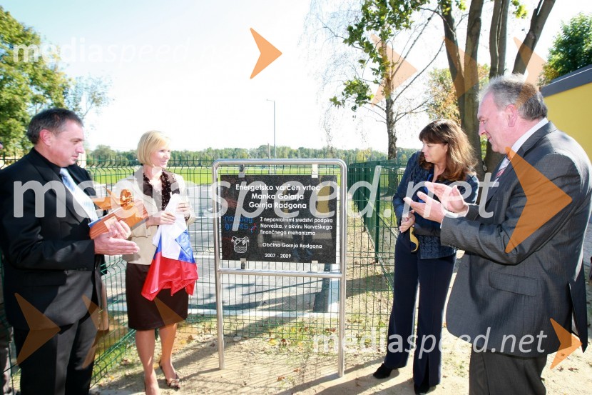 Dušan Zagorc, podžupan Občine in ravnatelj Osnovne šole Gornja Radgona, Breda Forjanič, ravnateljica vrtca Manka Golarja Gornja Radgona, nj. eksc. Guro Katharina Helwig Vikor, veleposlanica Kraljevine Norveške in dr. Rado Genorio, državni sekretar v Kabinetu predsednika Vlade Republike SlovenijeEnergetsko varčen vrtec Manka Golarja Gornja Radgona, novinarska konferenca in odprtje prenovljenega vrtca