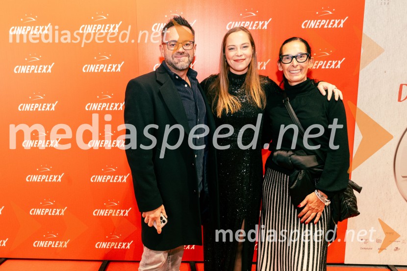  ... ;  Lea Cok, igralka;  ... Belo se pere na 90, premiera filma v Cineplexxu