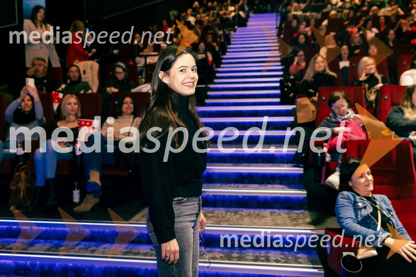 Ladies night, Belo se pere na devetdeset