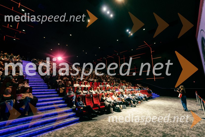 Ladies night, Belo se pere na devetdeset