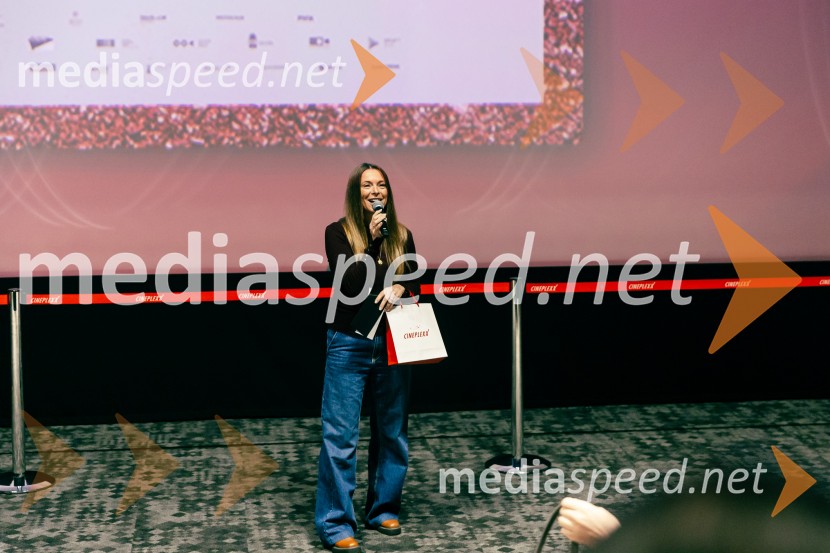 Ladies night, Belo se pere na devetdeset