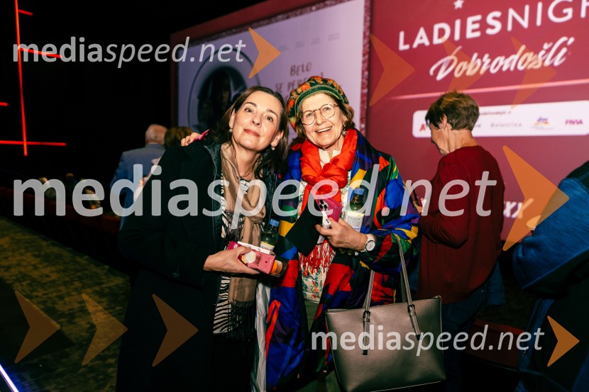 Ladies night, Belo se pere na devetdeset