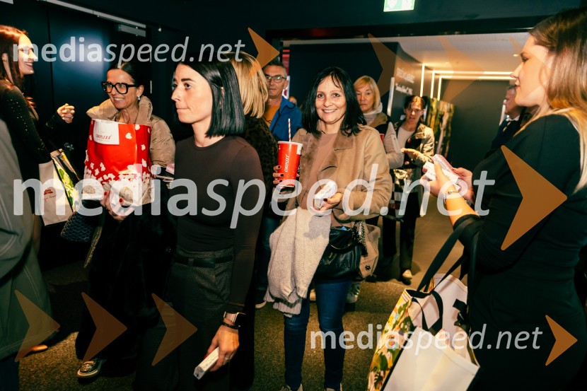 Ladies night, Belo se pere na devetdeset