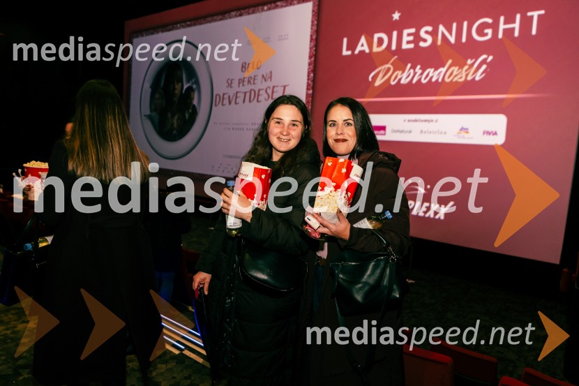 Ladies night, Belo se pere na devetdeset