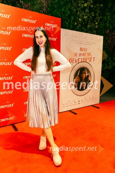  Lucija BurgarLadies night, Belo se pere na devetdeset